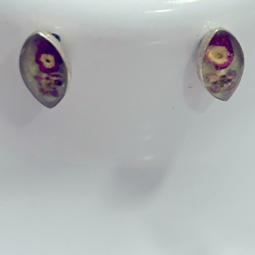 Taxco VTG Miniature Floral Resin Sterling Silver Post Earrings